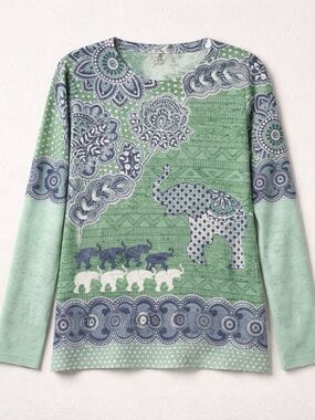 Women’s Green Elephant Print Long Sleeve Tee